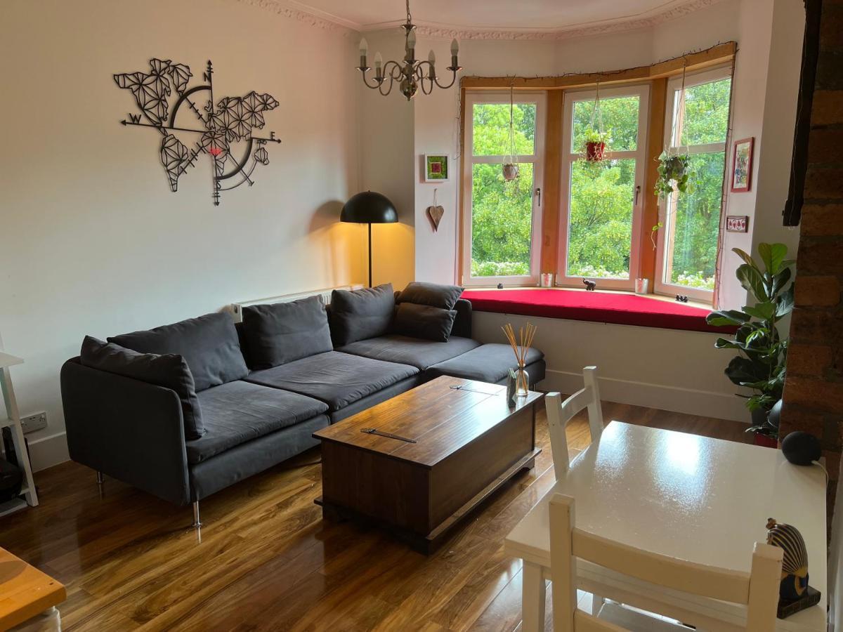 1 Bedroom Flat In Tolcross, Glasgow Top Floor. Exterior photo
